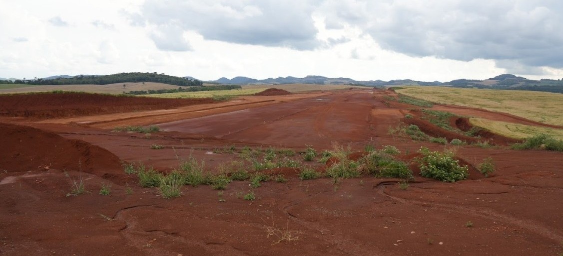 Câmara cobra retomada das obras do aeroporto 