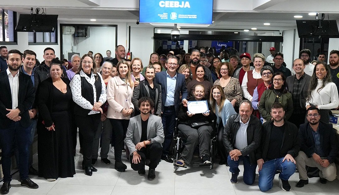 Homenagem ao CEEBJA