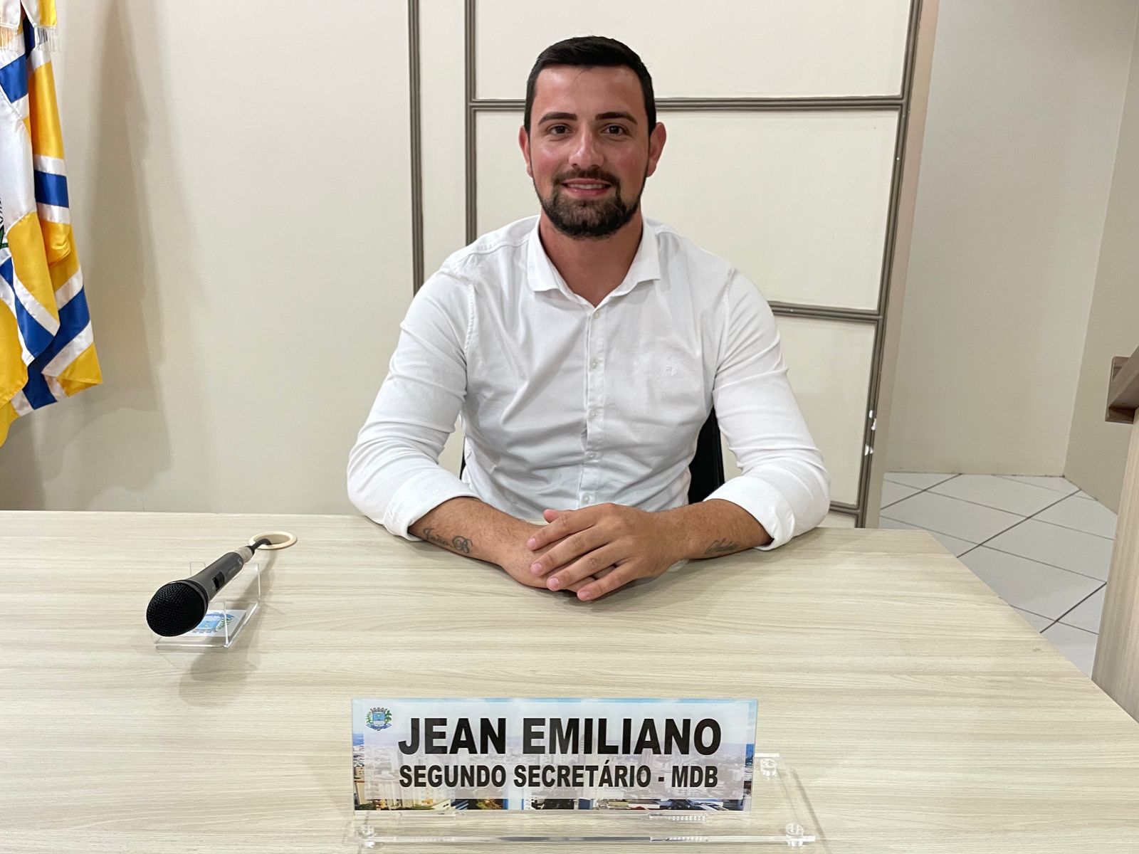 JEAN EMILIANO RENUNCIA À FUNÇÃO DE SEGUNDO SECRETÁRIO DA CÂMARA