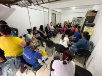 JEAN EMILIANO SE REÚNE COM SIEMACO PARA COBRAR PROVIDÊNCIAS A RESPEITO DE TRABALHADORAS