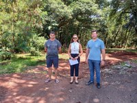 JÚNIOR ACOMPANHA INÍCIO DAS OBRAS DA PISTA DE CAMINHADA DO JARDIM FLORESTA