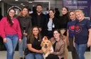 Lei garante cães terapeutas em ambientes de saúde 
