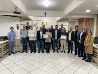 MÉDICOS BELTRONENSES REFERÊNCIA NO PARANÁ RECEBEM HOMENAGEM DA CÂMARA