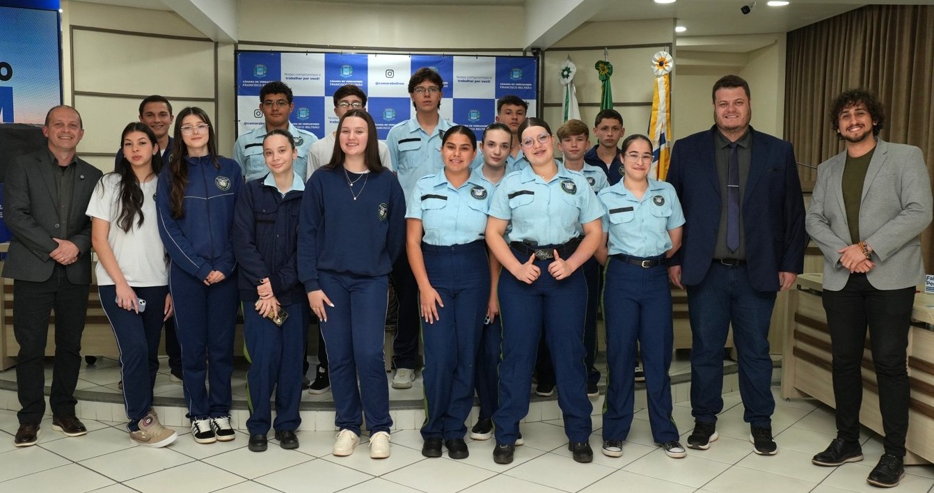Parlamento Jovem realiza a primeira Sessão 