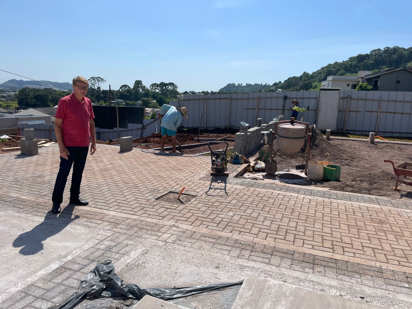 PRAÇA MEU CAMPINHO ESTÁ SENDO CONSTRUÍDA NO BOM PASTOR
