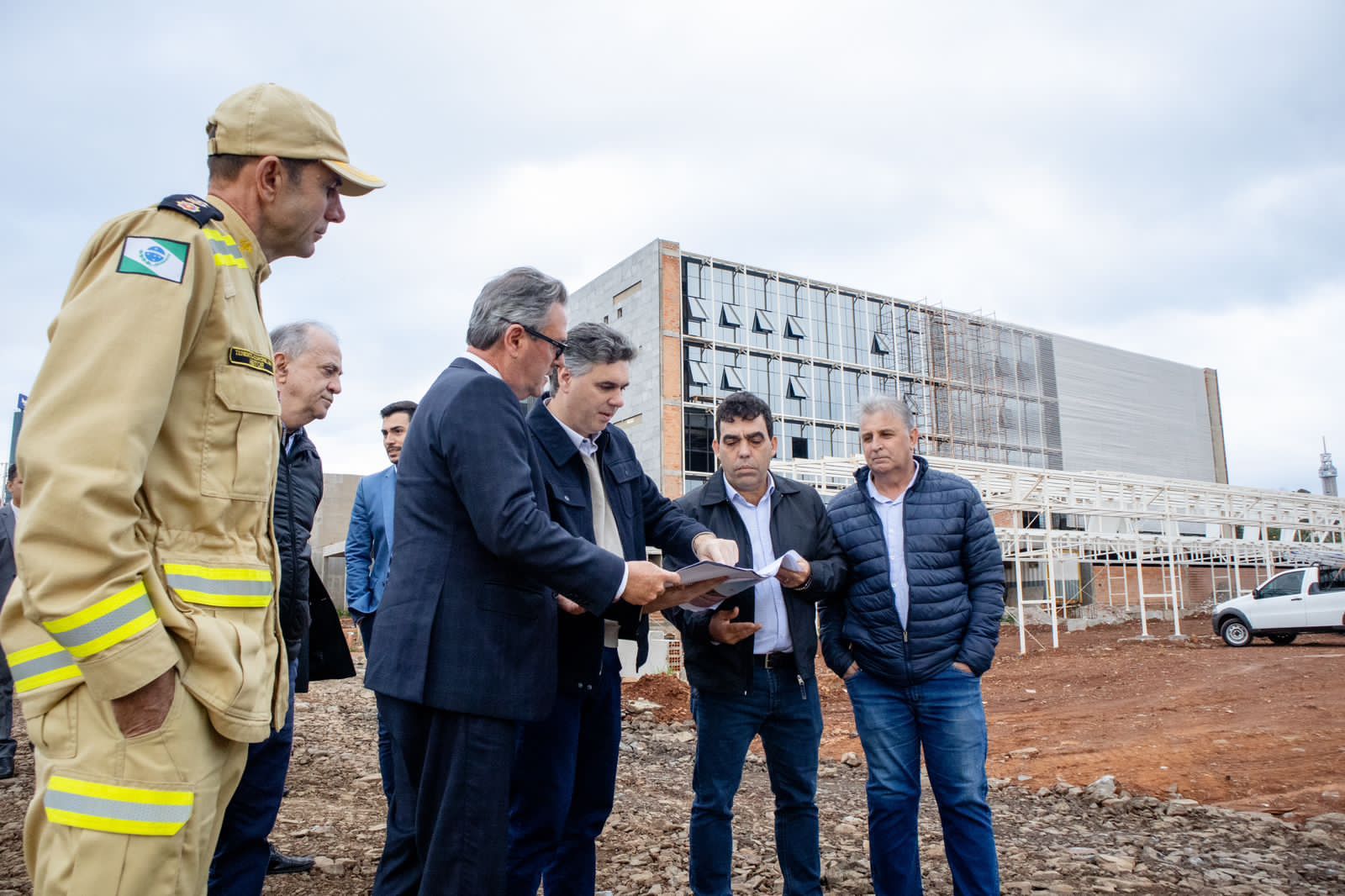PRESIDENTE DO TJPR VISITA BELTRÃO E CONHECE NOVO FÓRUM