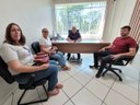 PRESIDENTE E VICE DA ONG MÃO AMIGA VISITAM CÂMARA DE VEREADORES PRESIDENTE E VICE DA ONG MÃO AMIGA VISITAM CÂMARA DE VEREADORES