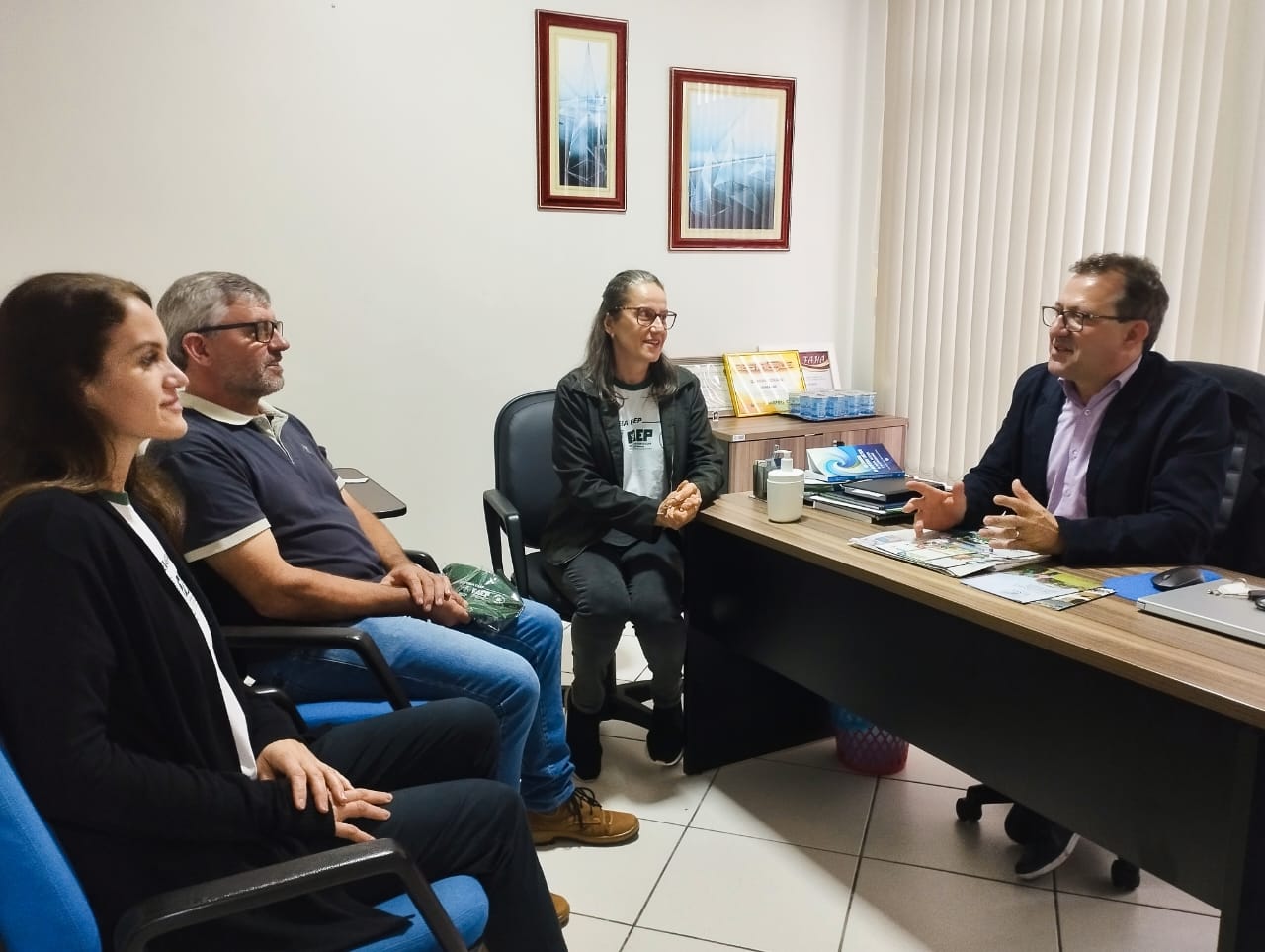 PROGRAMA AGRINHO 2024 É DEBATIDO COM O LEGISLATIVO DE BELTRÃO