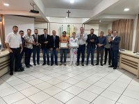 REPRESENTANTES DO ESPORTE RECEBEM MOÇÃO DE APLAUSO DA CÂMARA