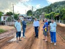 SILMAR VISITA FAMÍLIAS E VERIFICA DANOS DEIXADOS PELA CHUVA