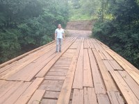 TIAGO CORREA FISCALIZA OBRA REALIZADA EM PONTE DO INTERIOR