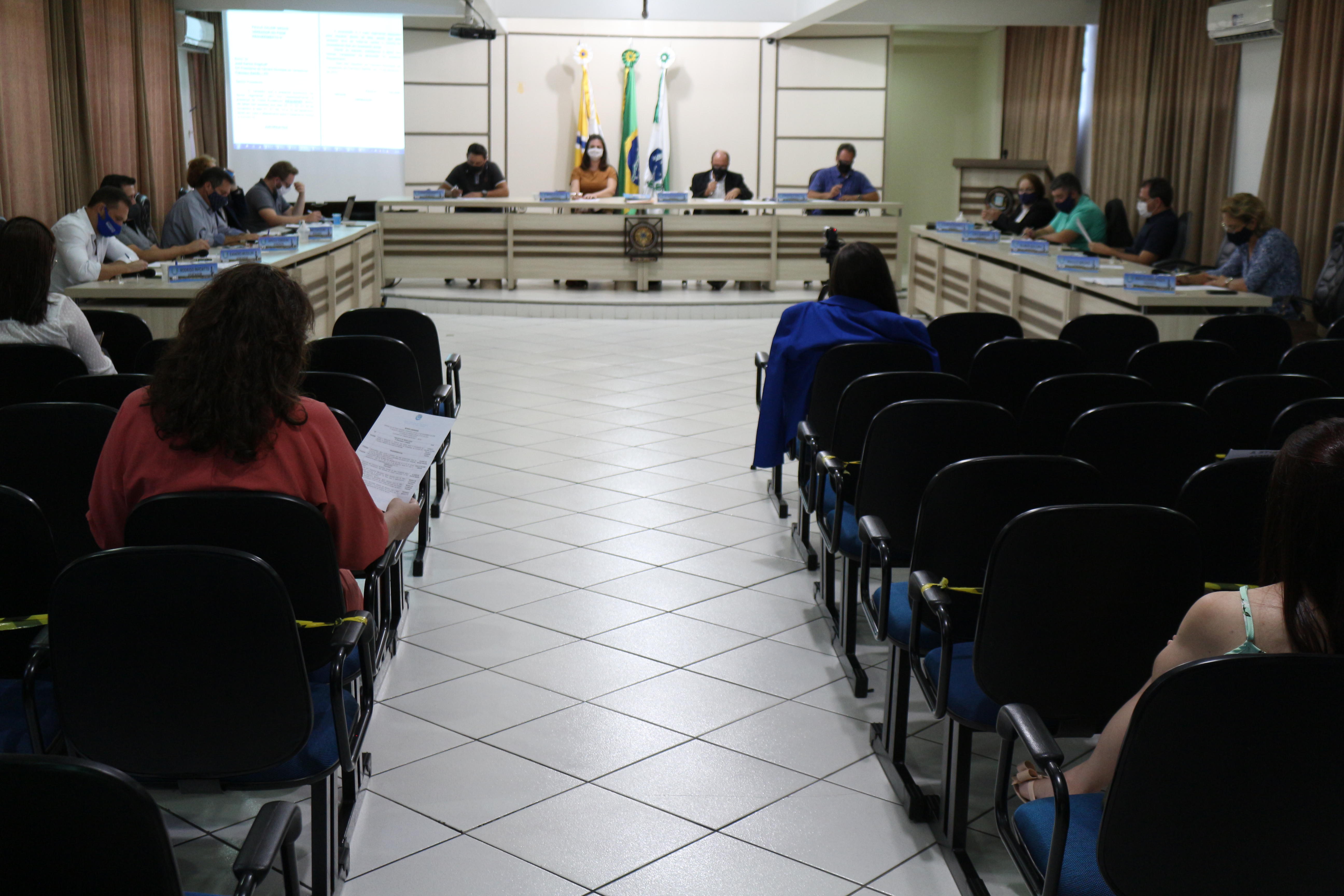 Última sessão do legislativo beltronense