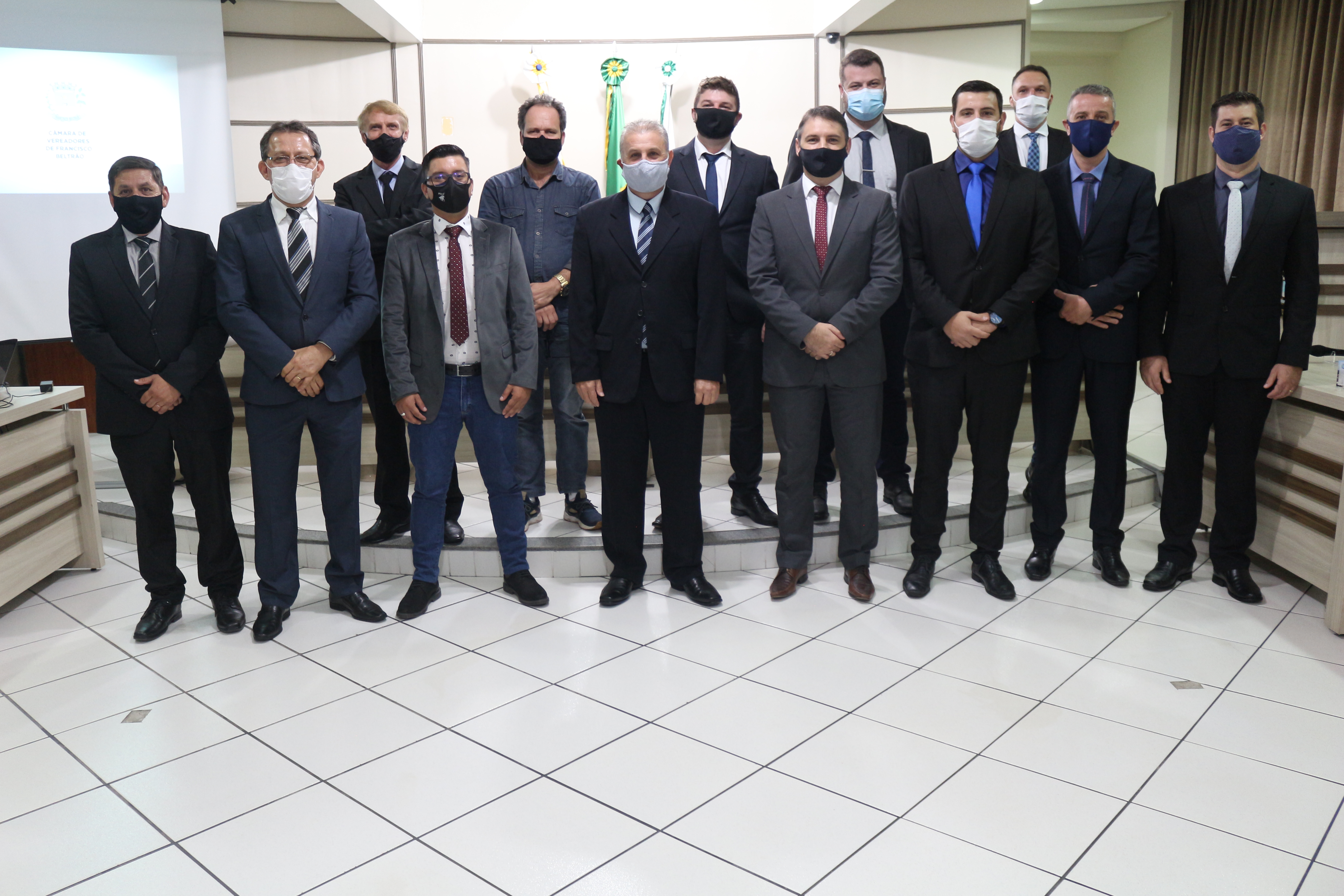 Sessões ordinárias serão às 14h